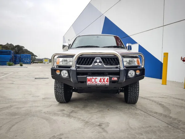 MCC 'FALCON STAINLESS 3 LOOP' BULL BAR TO SUIT MITSUBISHI CHALLENGER PA 1998-2006 & TRITON MK 1997-2006
