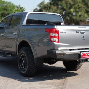 MCC REAR ROCKER BAR