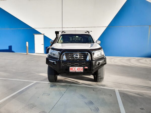 MCC PHEONIX BLACK SINGLE LOOP W/ FOG & PLATES TO SUIT NISSAN NAVARA NP300 06/2015-ON & PATHFINDER R51 2011-13 (SMOOTH)