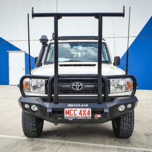 MCC ROCKER 3 LOOP SANDBLACK WELDED BULL BAR TO SUIT TOYOTA LANDCRUISER 70 SERIES (76,78,79) 2007 TO PRESENT