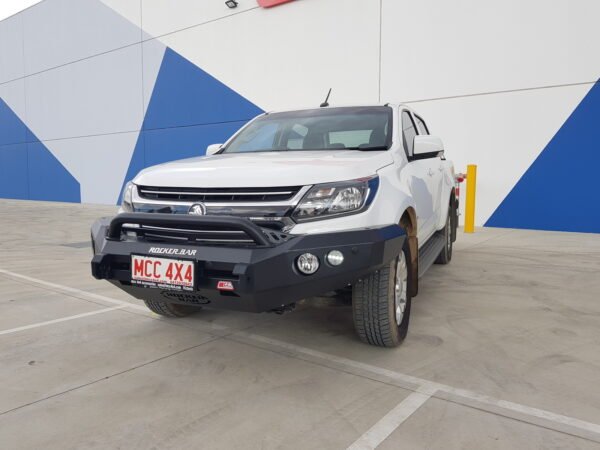 MCC 'ROCKER BULL BAR WITH FOG LIGHTS - NO LOOP & SINGLE LOOPOPTION HOLDEN COLORADO & COLORADO 7 (2017 ON)