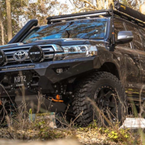 Offroad Animal Predator Bull Bar To Suit Toyota Land Cruiser 200 Series (2015-2021)