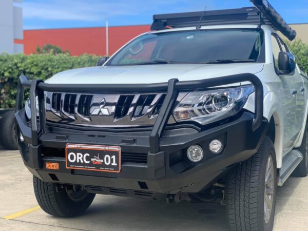 PIAK ELITE POST BAR W/ BLACK TOW POINTS TO SUIT MITSUBISHI TRITON MQ (01/2015 - 11/2018)