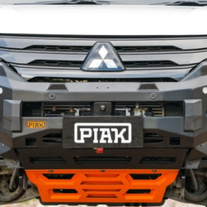 PIAK ELITE NO LOOP BULL BAR W/BLACK TOW POINTS & ORANGE UNDERBODY TO SUIT MITSUBISHI PAJERO SPORT QF (2019-ON)