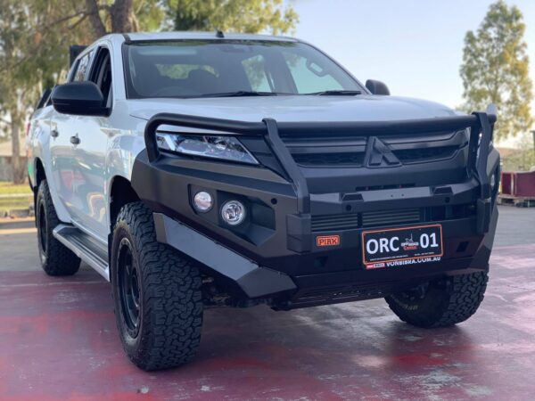 PIAK ELITE POST BAR W/ BLACK TOW POINTS & UBP TO SUIT MITSUBISHI TRITON (11/2018-ON)