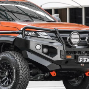 PIAK ELITE NO LOOP BAR W/ORANGE TOW POINTS & BLACK UBP TO SUIT MITSUBISHI TRITON MR (2018-ON)