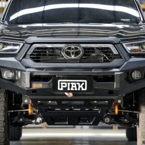 PIAK ELITE NO LOOP BAR W/BLACK TOW POINTS & BLACK UBP TO SUIT TOYOTA HILUX (2020-ON)