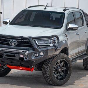 HAMER KING SERIES PLUS BULL BAR TO SUIT TOYOTA HILUX W/FENDERS (2020-ON)