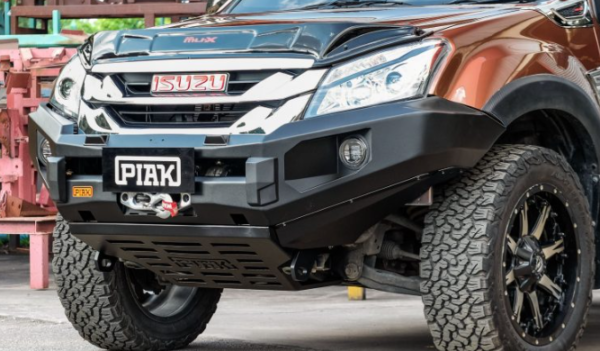 PIAK ELITE NO LOOP BULL BAR W/BLACK TOW POINTS & BLACK UNDERBODY TO SUIT ISUZU MU-X (2012-2017)