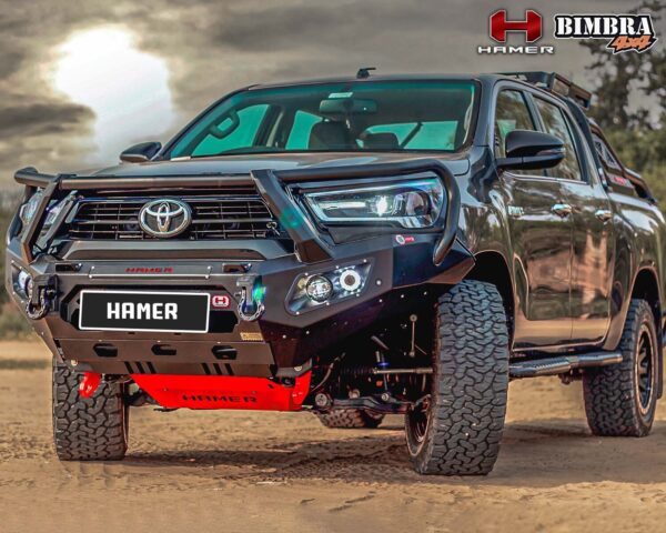 HAMER KING SERIES PLUS BULL BAR TO SUIT TOYOTA HILUX W/O FENDERS (2020-ON)